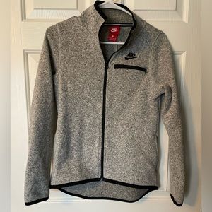 Nike Woman’s Full Zip Fleece Summit Sportswear Jacket